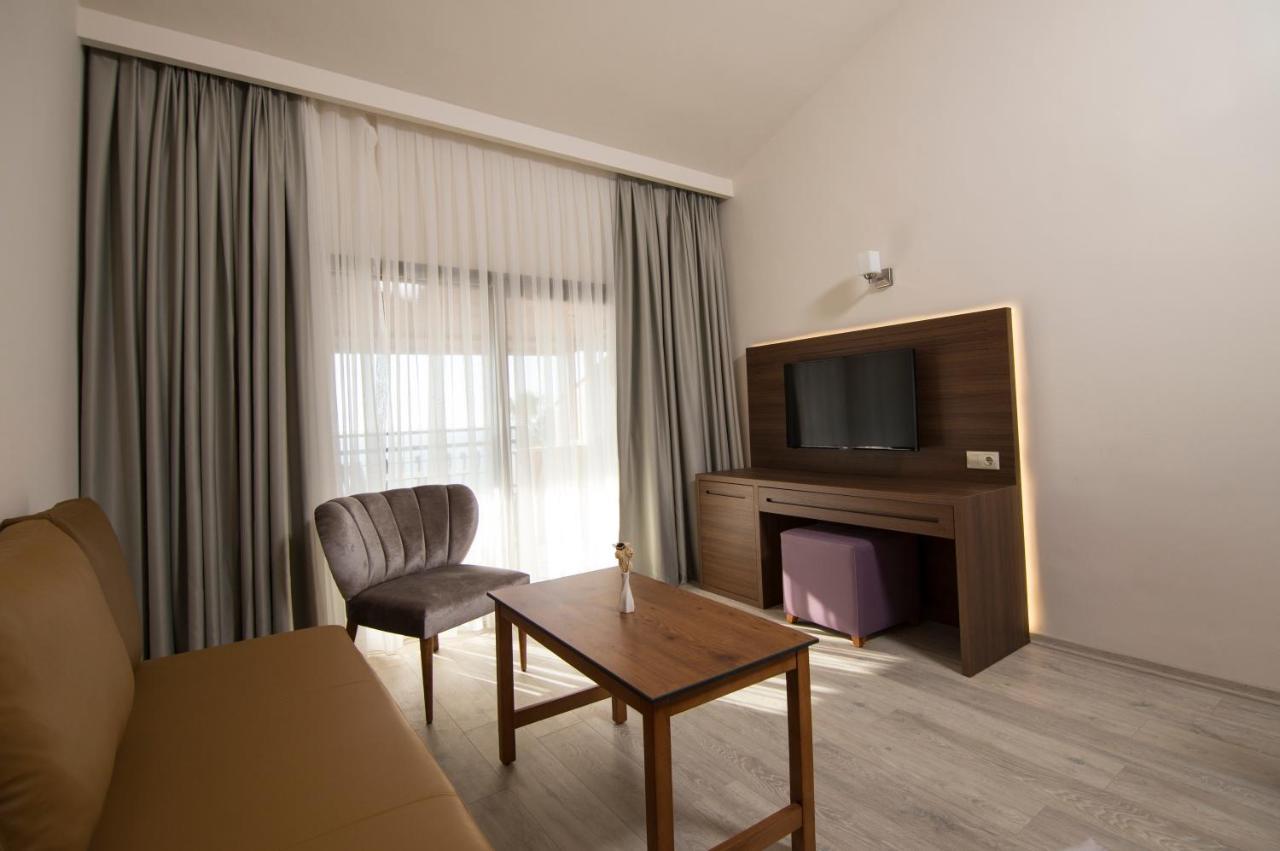Neopol Hotel Κουσάντασι Εξωτερικό φωτογραφία
